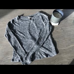 ❤️❤️LA Hearts gray fitted sweater